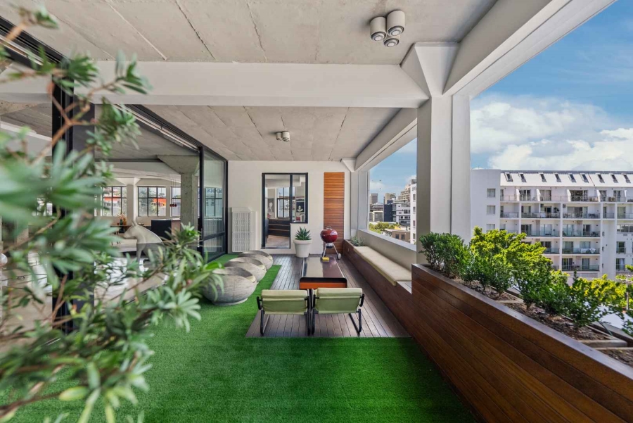 2 Bedroom Property for Sale in Gardens Western Cape